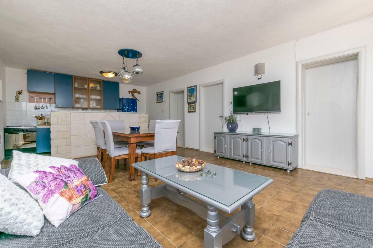 Apartments Babaja Trogir Buitenkant foto